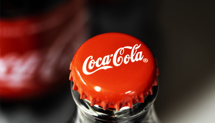 طراح لوگو کوکاکولا